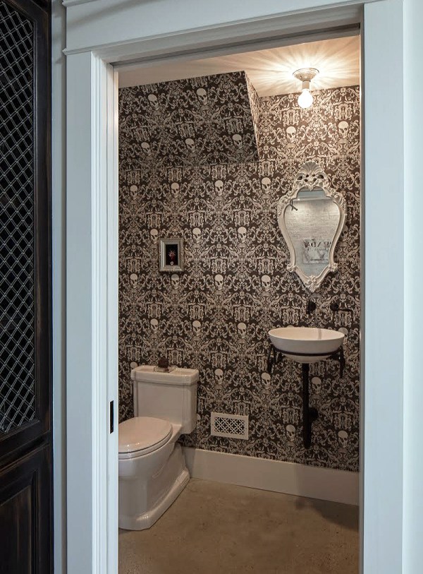 This custom southern-inspired home in Austin Texas is designed with authentic New Orleans southern style in mind. 