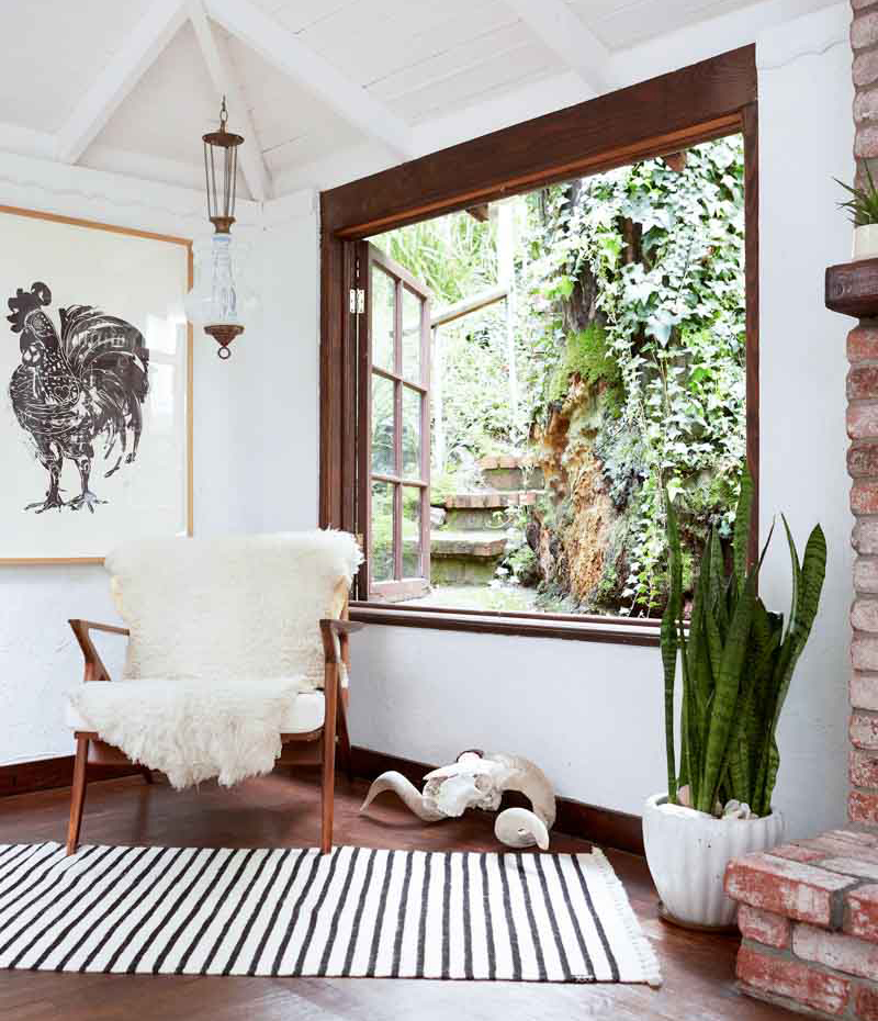 wood-trim-white-walls-5